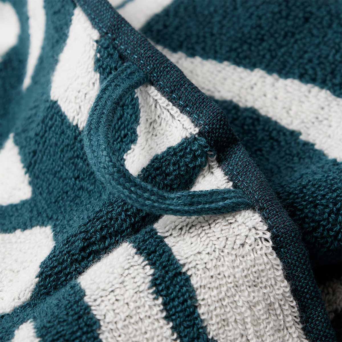 By Parra Broken FTP Bath Towel Set