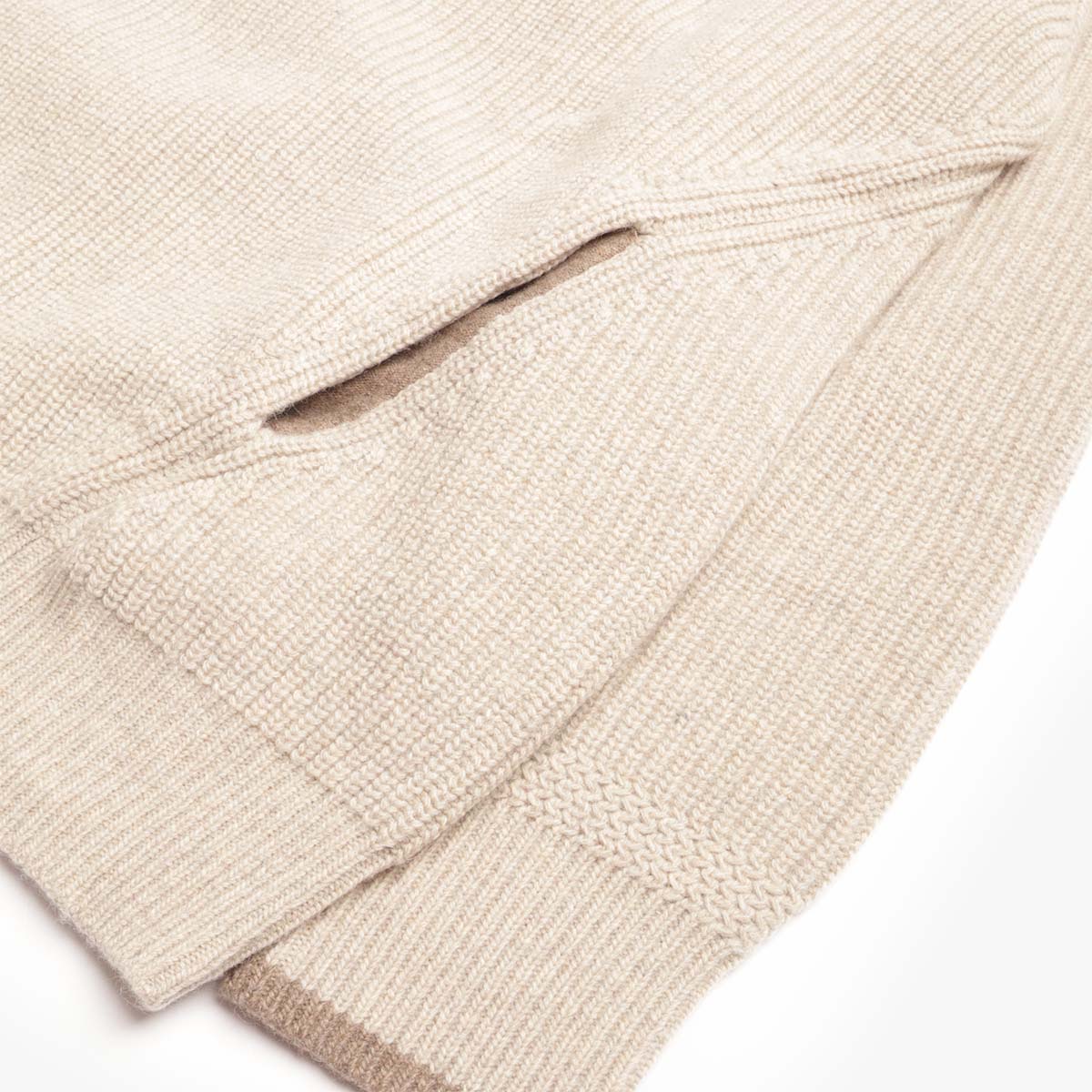 FrizmWORKS Kangaroo Round Pullover Knit