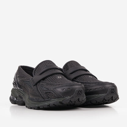 New Balance 1906L Shoes