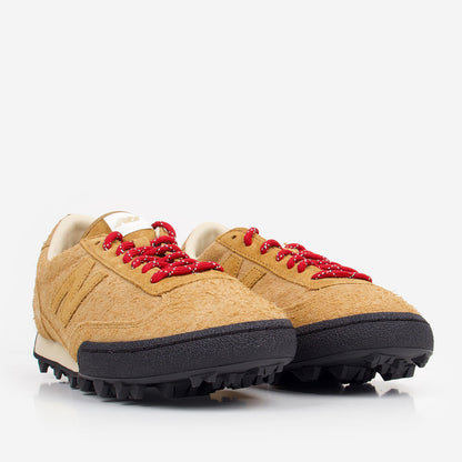 New Balance Gator Run Shoes